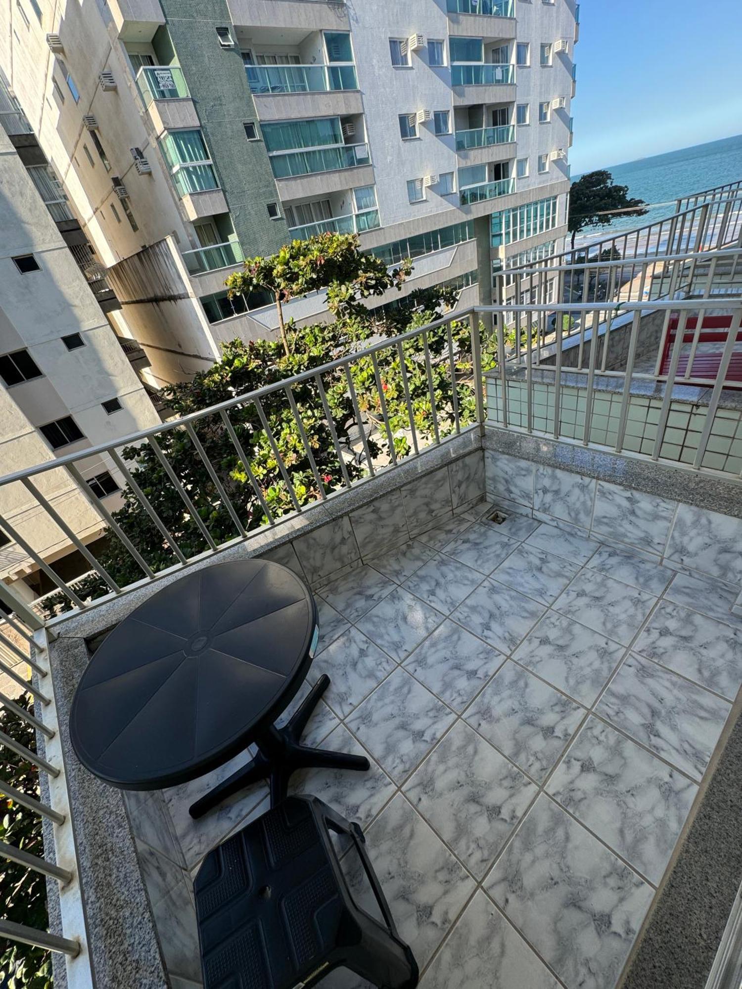 Apartamento Vista Mar 209 - 2 Quartos - Praia Do Morro - Predio Frente Mar - Varanda Com Vista Mar - Elevador - Atravessou A Avenida, Ja Esta Na Praia - Com Garagem - Internet Гуарапарі Екстер'єр фото
